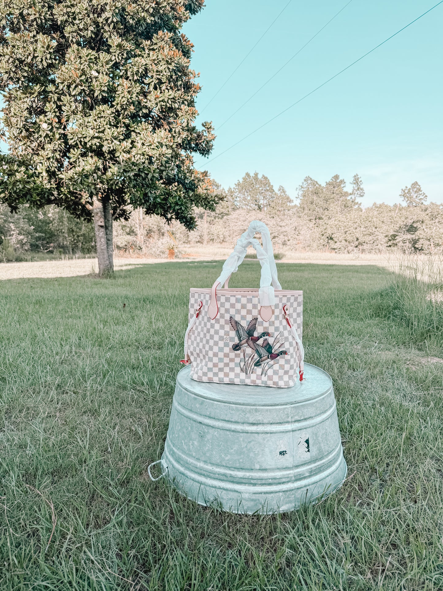 Twin Wood Duck Light Tote