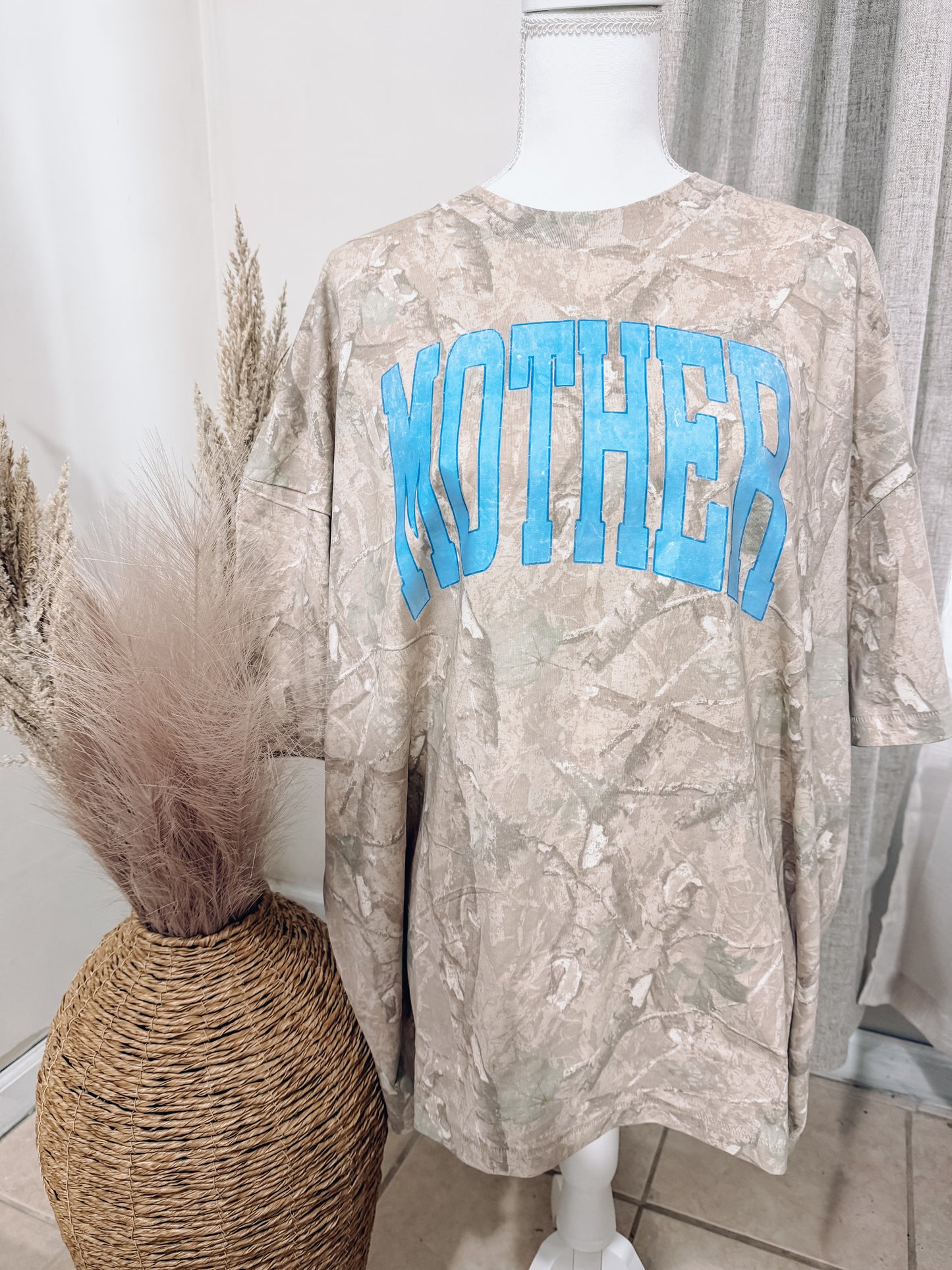 Mother distressed (blue) light washed camo tee