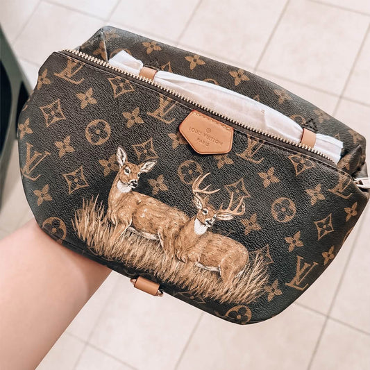 White Tail Bumbag