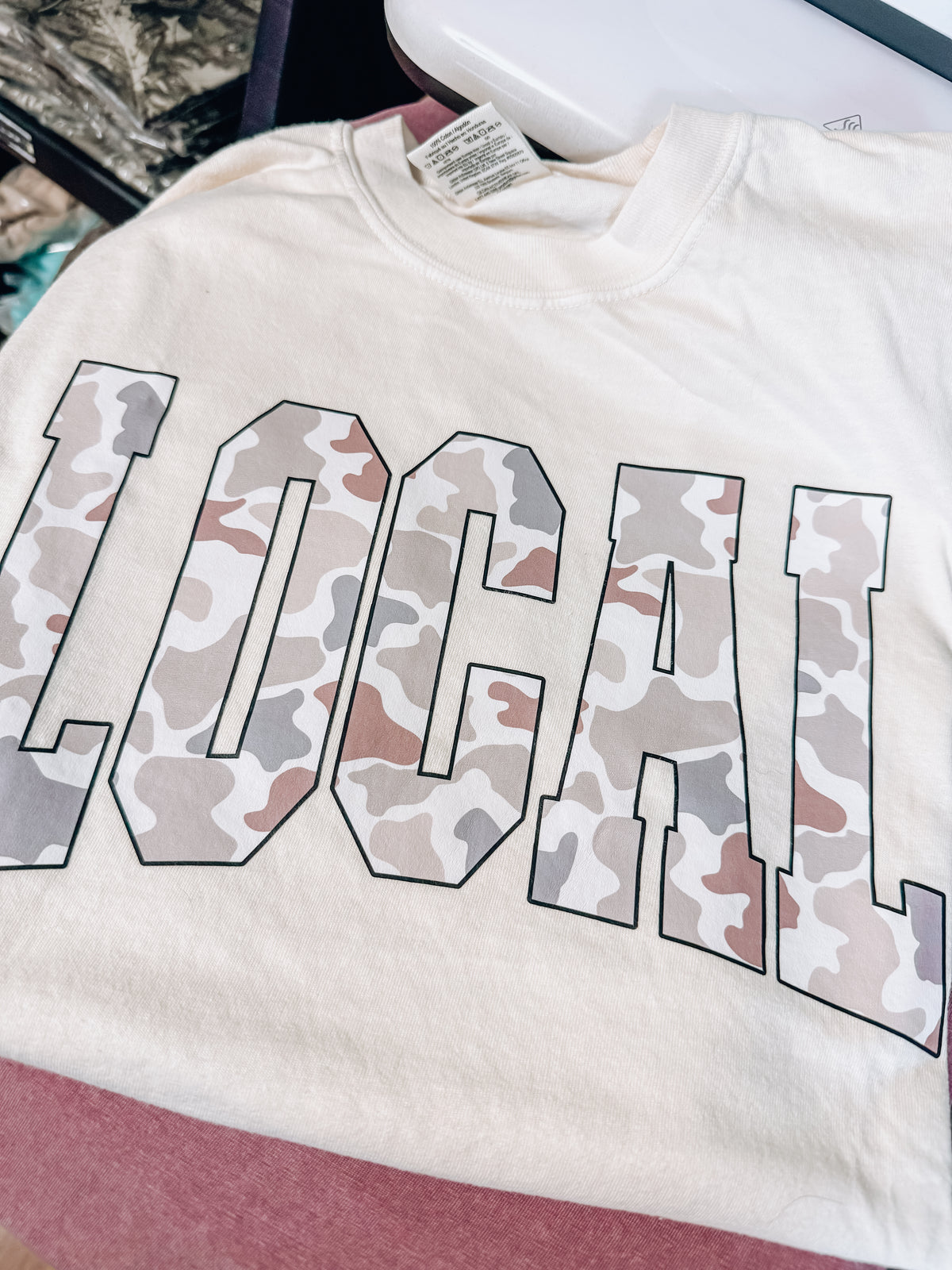 Local cream comfort tee - medium