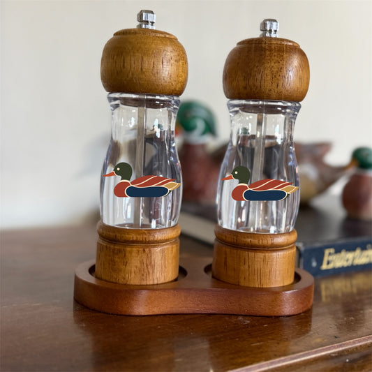 Vintage Style Salt and Pepper Grinder