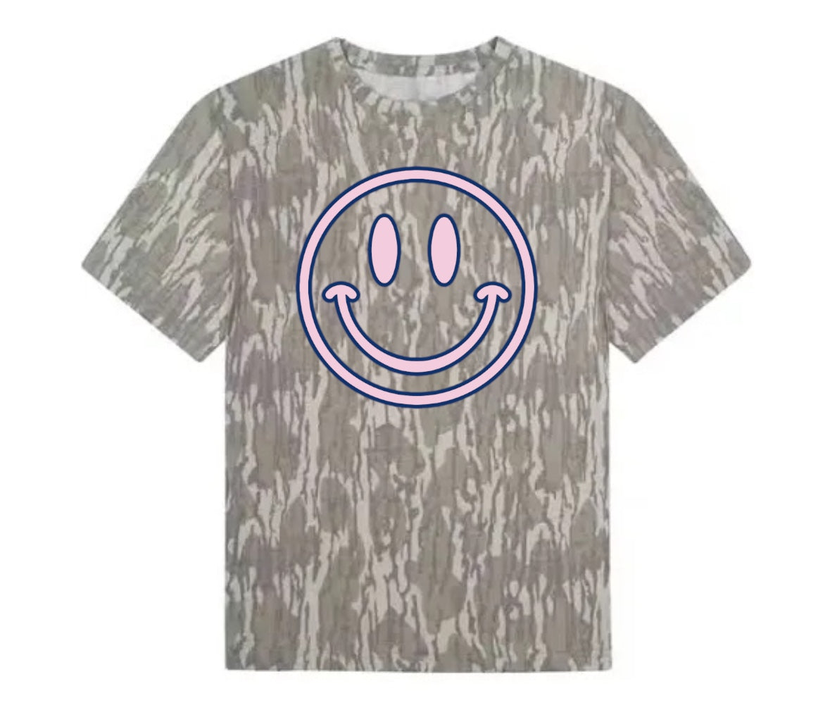 smiley bottomland tee